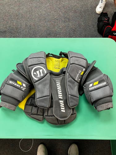 Warrior Ritual G2 JR Goalie Chest Protector | S/M