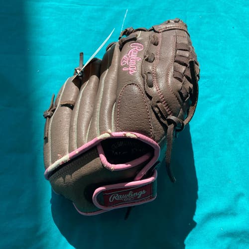 Brown Rawlings FP105 Right Hand Throw Pitcher's Softball Glove 10.5" (Used)
