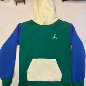 Green Boys Small Jordan Sweatshirt (Used)
