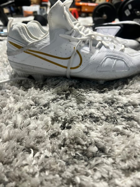 White Men's Size M 12.5 (W 13.5) Adult Nike Huarache 9 Varsity Lax Low Top (New)