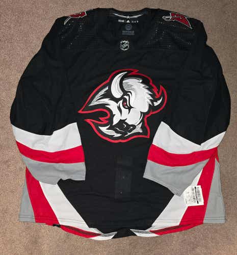 NWT Buffalo Sabres MIC AUTHENTIC Team Issued Goat Head Jersey Sz 56