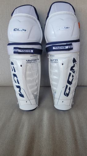 CCM Tacks Vector Premier 11" Shin Pads (Used)