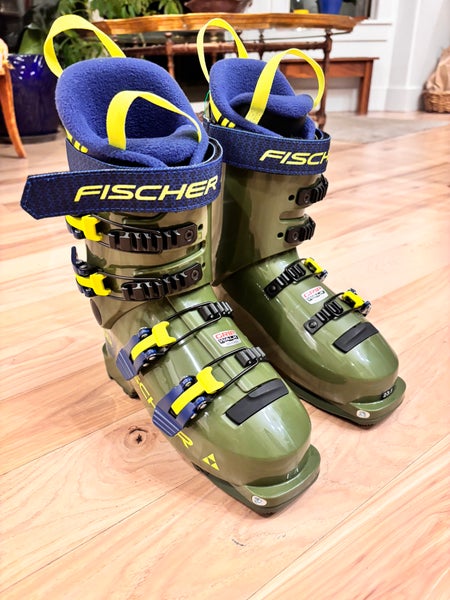 Mondo 23 & 23.5 Kid's Fischer Ranger 70 All Mountain Ski Boots Soft Flex (New)