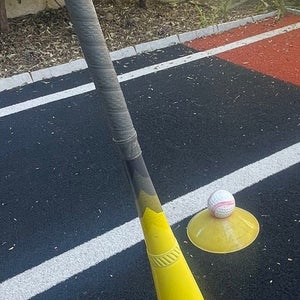 2024 Easton Hype Fire Composite USSSA Certified Bat (-8) 24 oz 32" Excellent condition