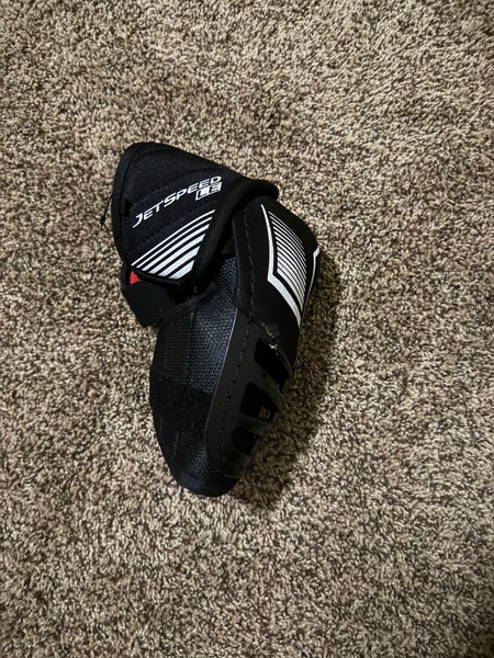 Senior Medium CCM JetSpeed LE Elbow Pads (New)