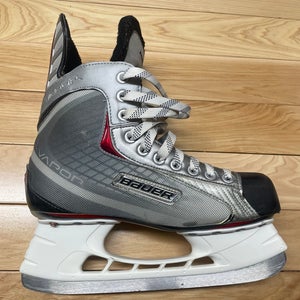 2013 Bauer Vapor X30 Hockey Skates Extra Wide Width 7 (Used)