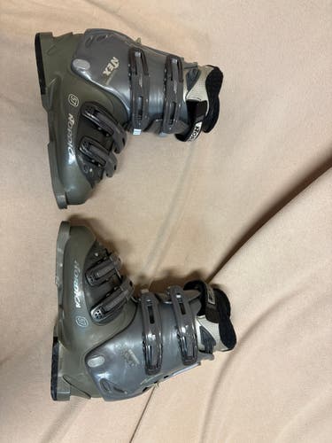 Mondo 25 & 25.5 Men's Nordica All Mountain Next 57 Ski Boots (Used)