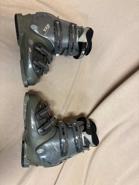 Mondo 25 & 25.5 Men's Nordica All Mountain Next 57 Ski Boots (Used)