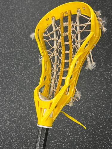 Used DeBeer IMPULSE Wmn Atk/Mid Complete Stick Yellow 11849-S000034222