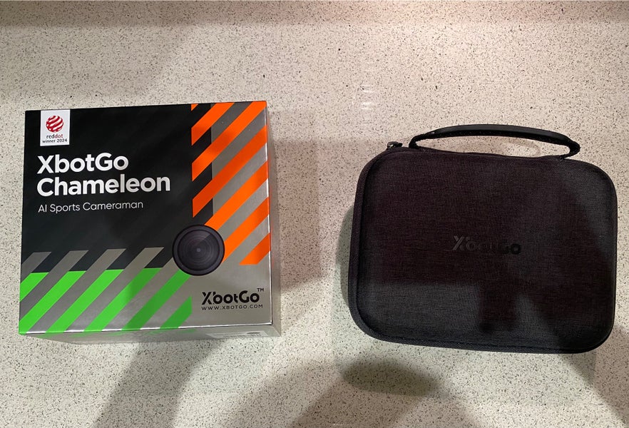 XbotGo Chameleon With Case and remote