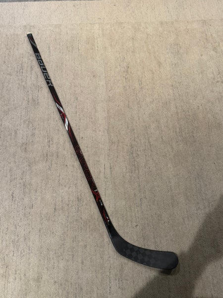 Intermediate Bauer Vapor 1X Lite Left Hand Hockey Stick P92 67 Flex (Used)