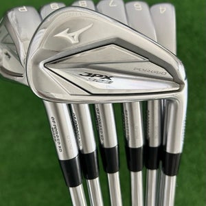 Mizuno JPX 923 Forged Iron Set 4-P / Dynamic Gold 105 Stiff