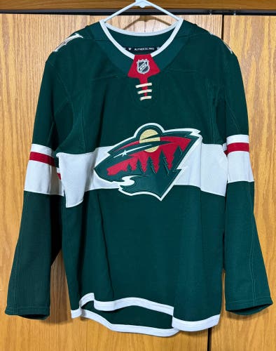 Green Size 50 Men's Jersey (Used)