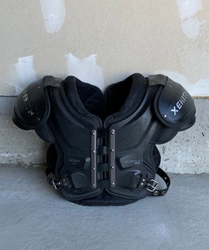 Medium Adult Xenith Velocity 2 Shoulder Pads (Used)