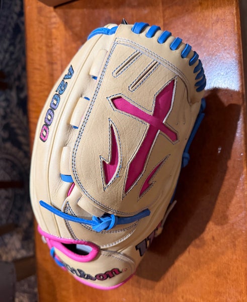 New Wilson A2000 B23 12" Baseball Glove - GOTM August 2024: WBW10278812
