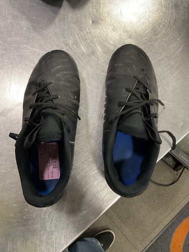 Used Nike TIEMPO CLEATS Soccer Cleats Black Junior 04.5 11614-S000226739