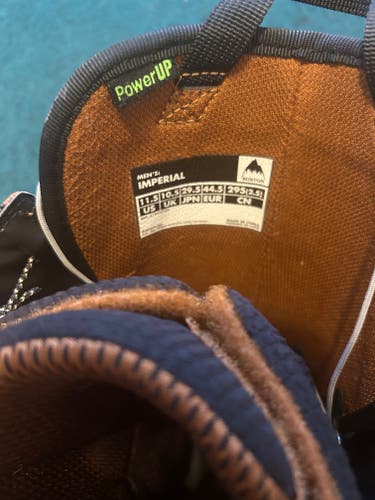 Men's Size M 11.5 (W 12.5) Burton Imperial Snowboard Boots Medium Flex All Mountain (Used)