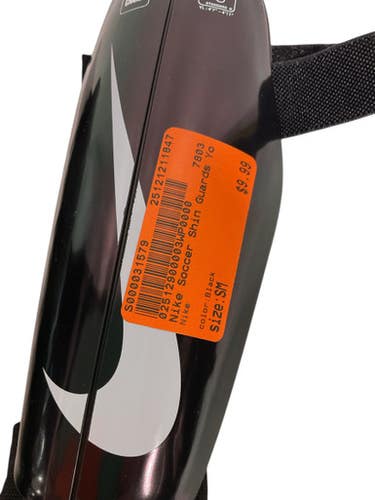 Used Nike Soccer Shin Guards Youth Black SM 11847-S000031579