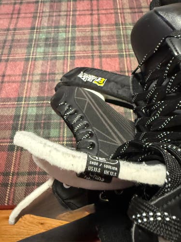 2016 Bauer Supreme S140 Hockey Skates 13.5 (Used)