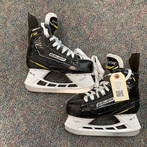 Bauer Supreme M1 Hockey Skates | Size 1.5