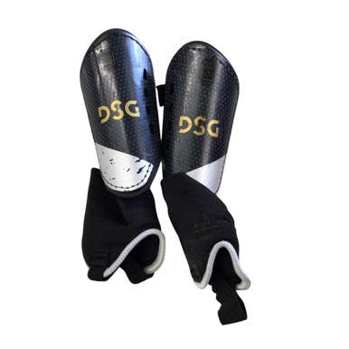Used Dsg Soccer Shin Guards Youth Black SM 11760-S000084393