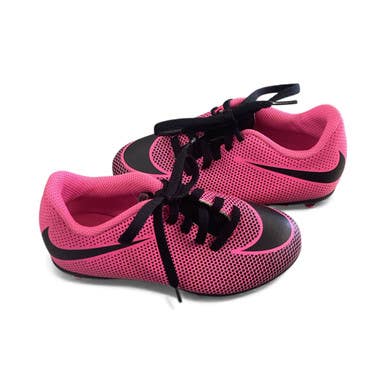 Used Nike Soccer Cleats Pink Junior 01.5 11760-S000084817