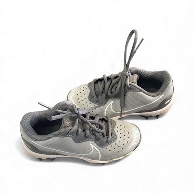 Used Nike BASEBALL CLEATS BB/SB Cleats Grey Youth 11.0 11760-S000084819
