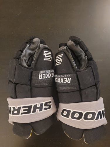 Sher-Wood Rekker Element 1 Gloves 14" (Used)