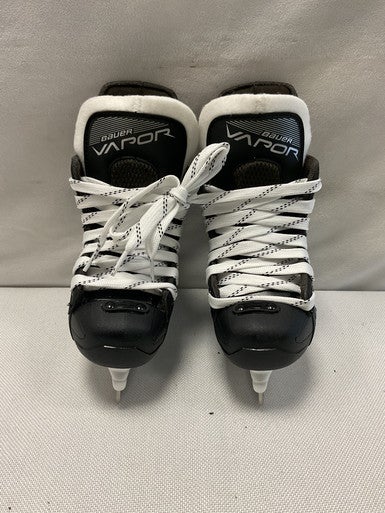 Used Bauer VAPOR X VOLT Youth Hockey Skate Youth 08.0 11490-S000265217