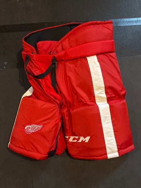 Red Wings Senior Medium CCM HP70 Hockey Pants (New)