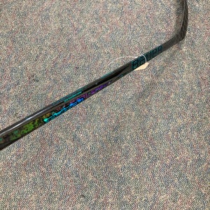 Bauer Twitch Hockey Stick | RH Youth 30 Flex P92
