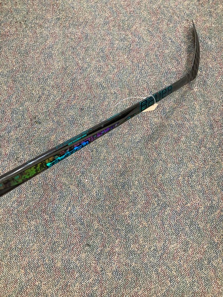 Bauer Twitch Hockey Stick | RH Youth 30 Flex P92