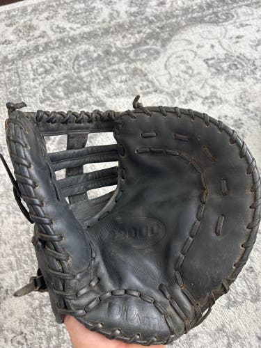 Wilson A2000 RH First Base Baseball Glove 12" (Used)