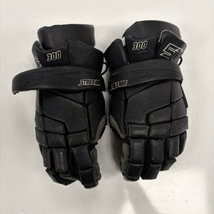 STX Stallion 300 Lacrosse Gloves Large (Used)