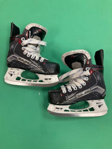 Youth Bauer Vapor X500 Hockey Skates 11 (Used)
