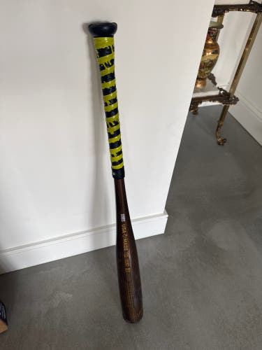 2024 DeMarini Voodoo One Alloy BBCOR Certified Bat (-3) 28 oz 31" (Used)