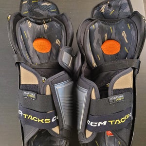Senior CCM Tacks AS-V Pro 15" Shin Pads (Used)