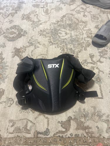 Youth Large STX Stallion 200 Shoulder Pads (Used)