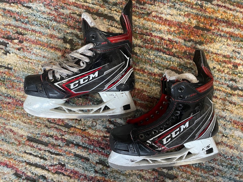 2019 CCM JetSpeed FT490 Hockey Skates Regular Width 6 (Used)