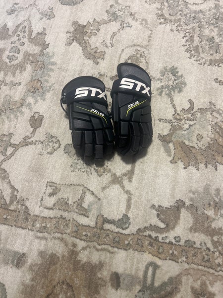 STX Stallion 200 Lacrosse Gloves Medium (Used)