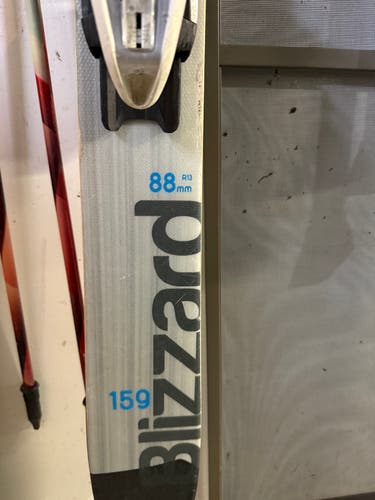 Unisex 2017 Blizzard 159 cm All Mountain Brahma Skis With Bindings Max Din 11 (Used)