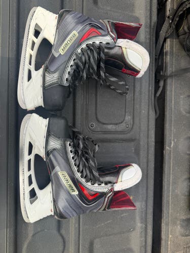 Bauer Vapor APX2 Hockey Skates Size 6.5 (Used)