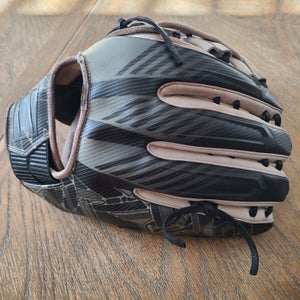 OG LH Rev1x outfit 12.75"