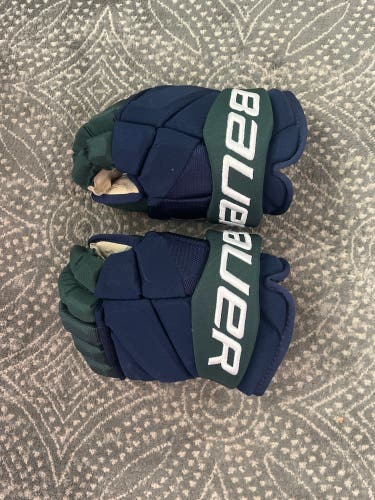 Bauer Vapor Fly 40 Gloves 12" (Used)