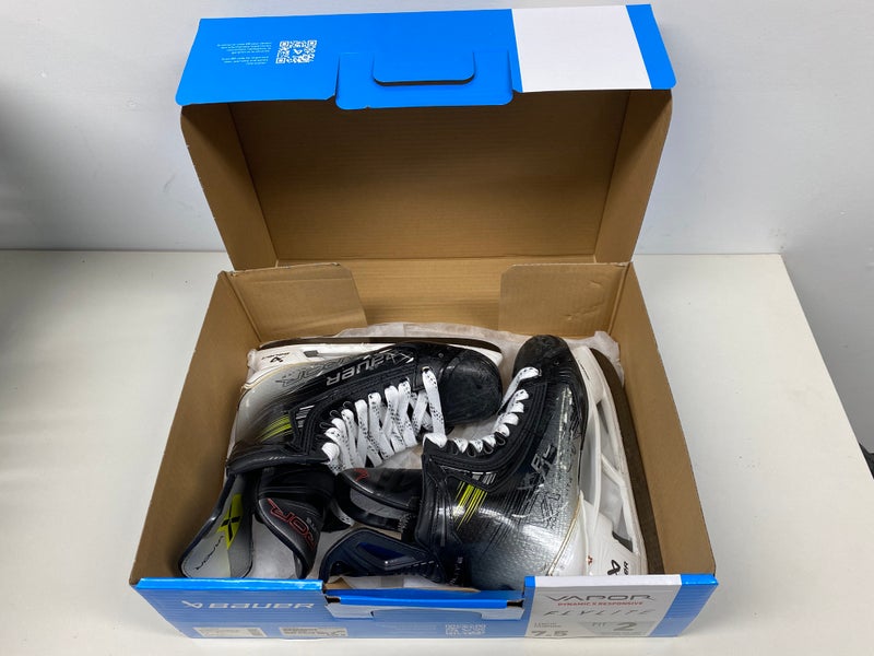 2023 Bauer Vapor Hyperlite 2 Hockey Skates 7 (Used)