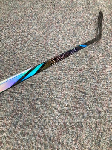 Intermediate Bauer Nexus Tracer Hockey Stick | LH P92