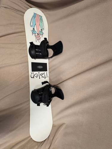 Unisex Vision 141cm med bindings Snowboard All Mountain With Bindings 141 cm (Used)