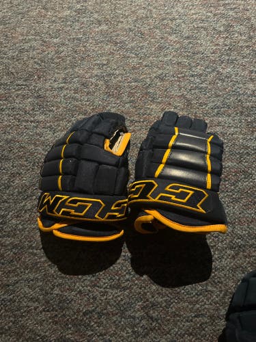 CCM Tacks 4 Roll Pro Gloves 12" Pro Stock (Used)