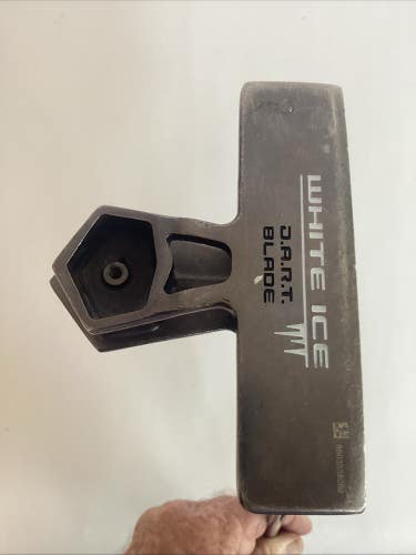 Odyssey White Ice Dart Blade Putter 35 Inches