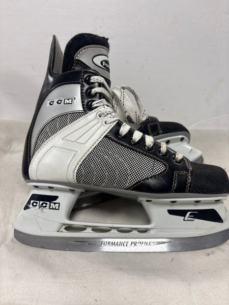 CCM Powerline Hockey Skates Regular Width Size 5 (Used)